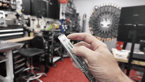 Smith Blade Pro one-handed deployment